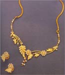 Code KJDN 1509Gold 18 ktWeight 40 gmsDiamond 3 ct, click here to see large picture.