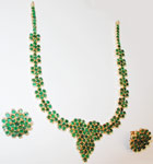 Code KJGJE 2603Emeralds Set, click here to see large picture.