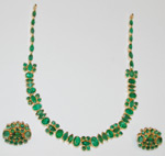 Code KJGJE 2604Emeralds Set, click here to see large picture.