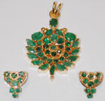 Code KJGJE 2611Emeralds Pendent Set, click here to see large picture.