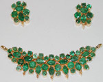 Code KJGJE 2616Emeralds Pendent Set, click here to see large picture.